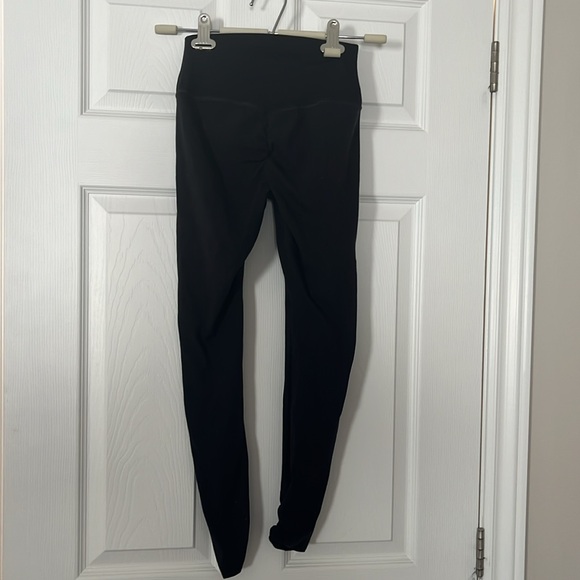 Gymshark whitney commings black leggings - Picture 2 of 2